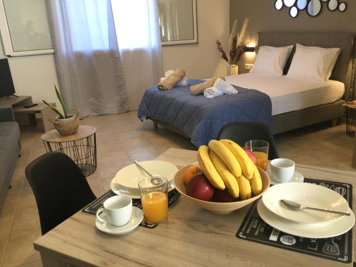 Vladimiros Apartments Mparmpati Eksteriør billede